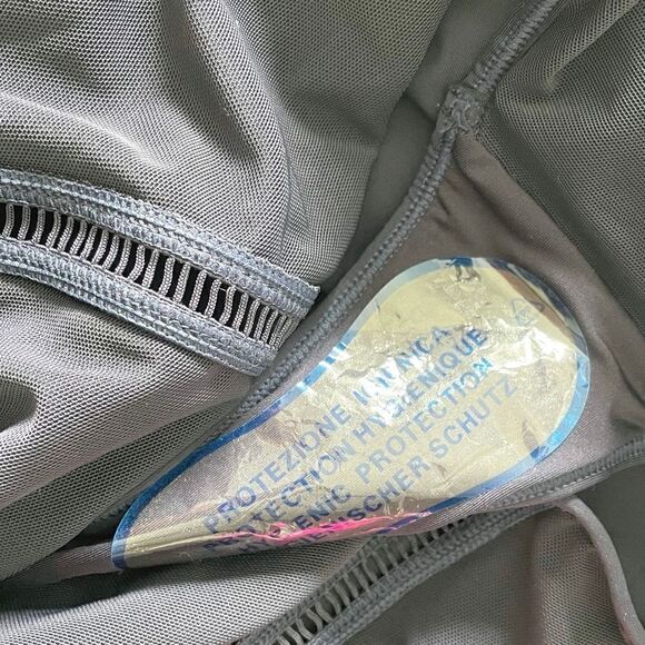 Sea Level Australia Essentials V Style One Piece Swimsuit Night Sky Navy Blue Si - Picture 9 of 10